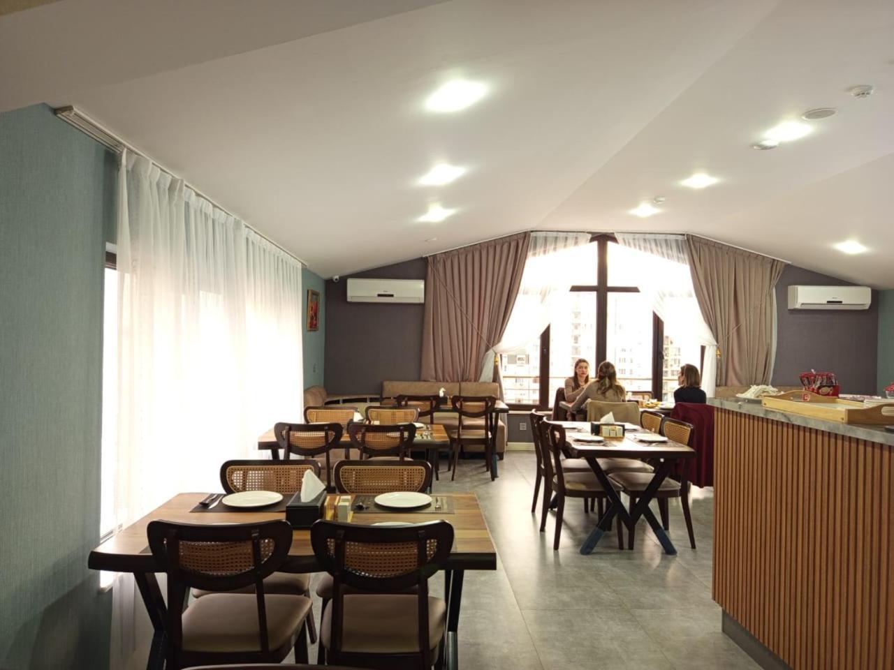 Royal Meridien Hotel Baku Ngoại thất bức ảnh